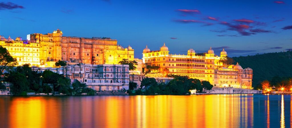 Night view of City Palace