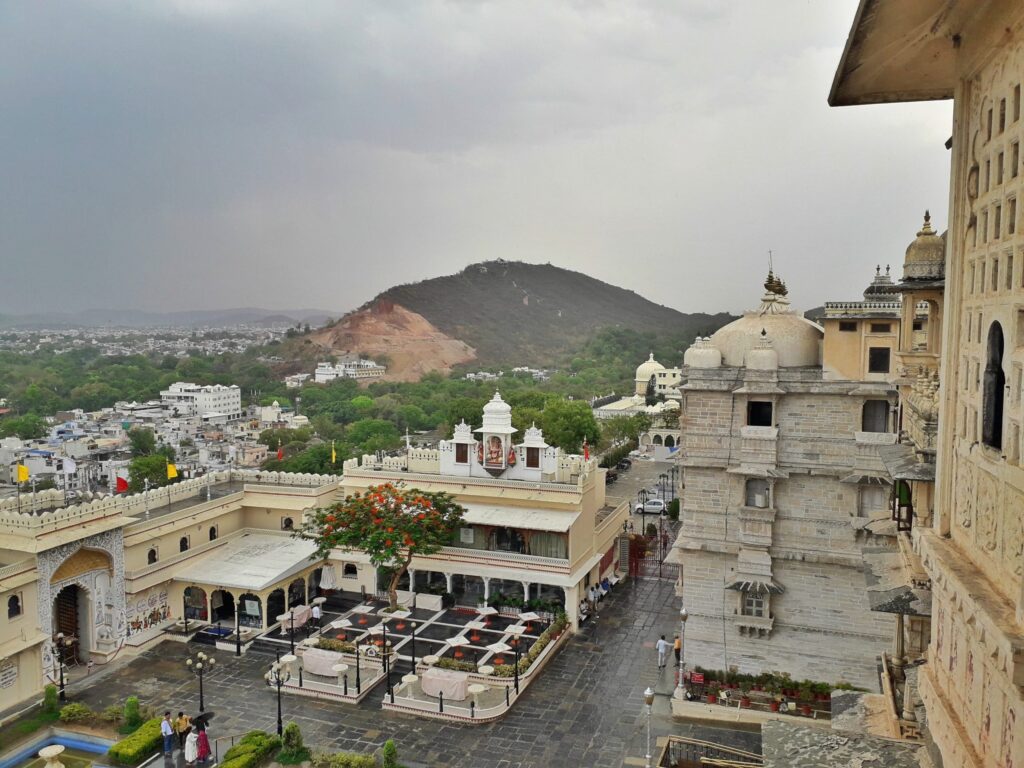 Udaipur-city-palace