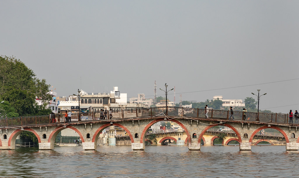 Decorative arch bridges at Lake Pichola