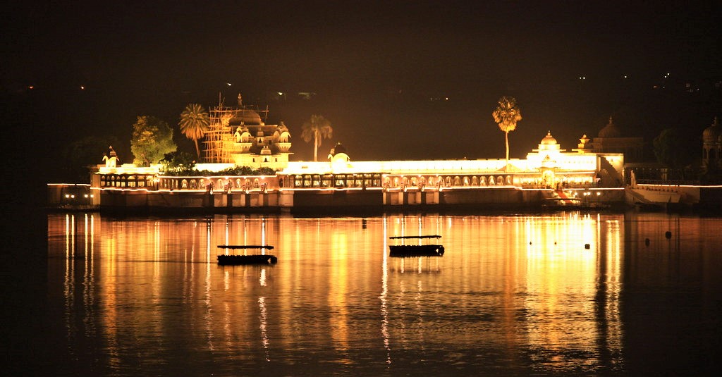 Night view of Jag Mandir